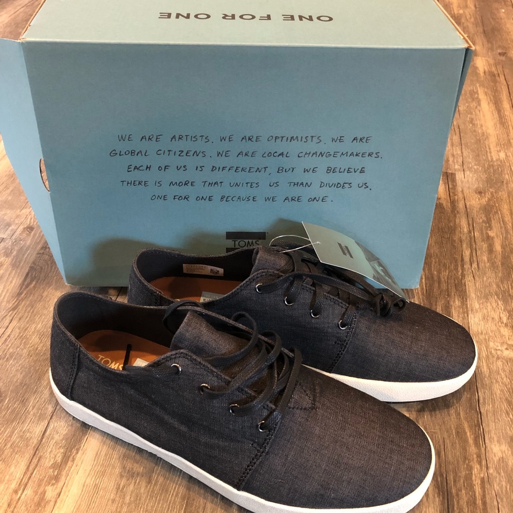 Men’s Toms Shoes